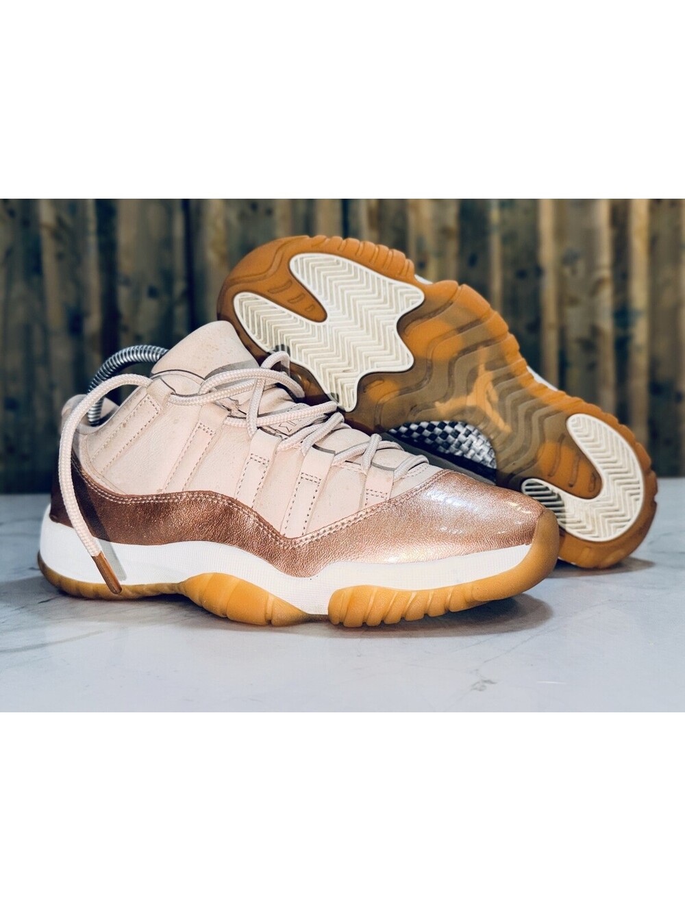 Size 8.5 - Air Jordan 11 Retro Low Rose Gold W